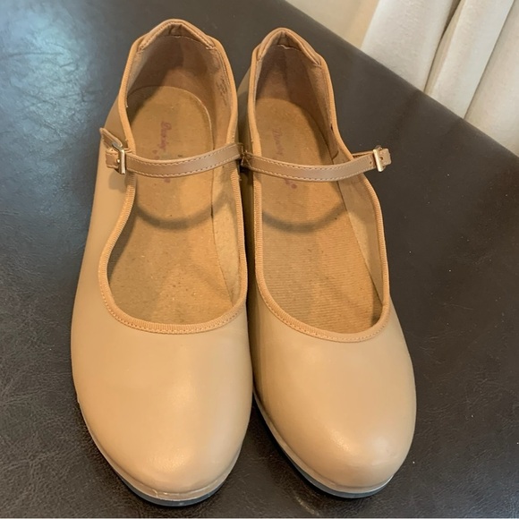 Star Tone Mary Jane Style Tap/Dance Shoes w/Buckled Strap across Instep; Size 8M - Picture 1 of 15